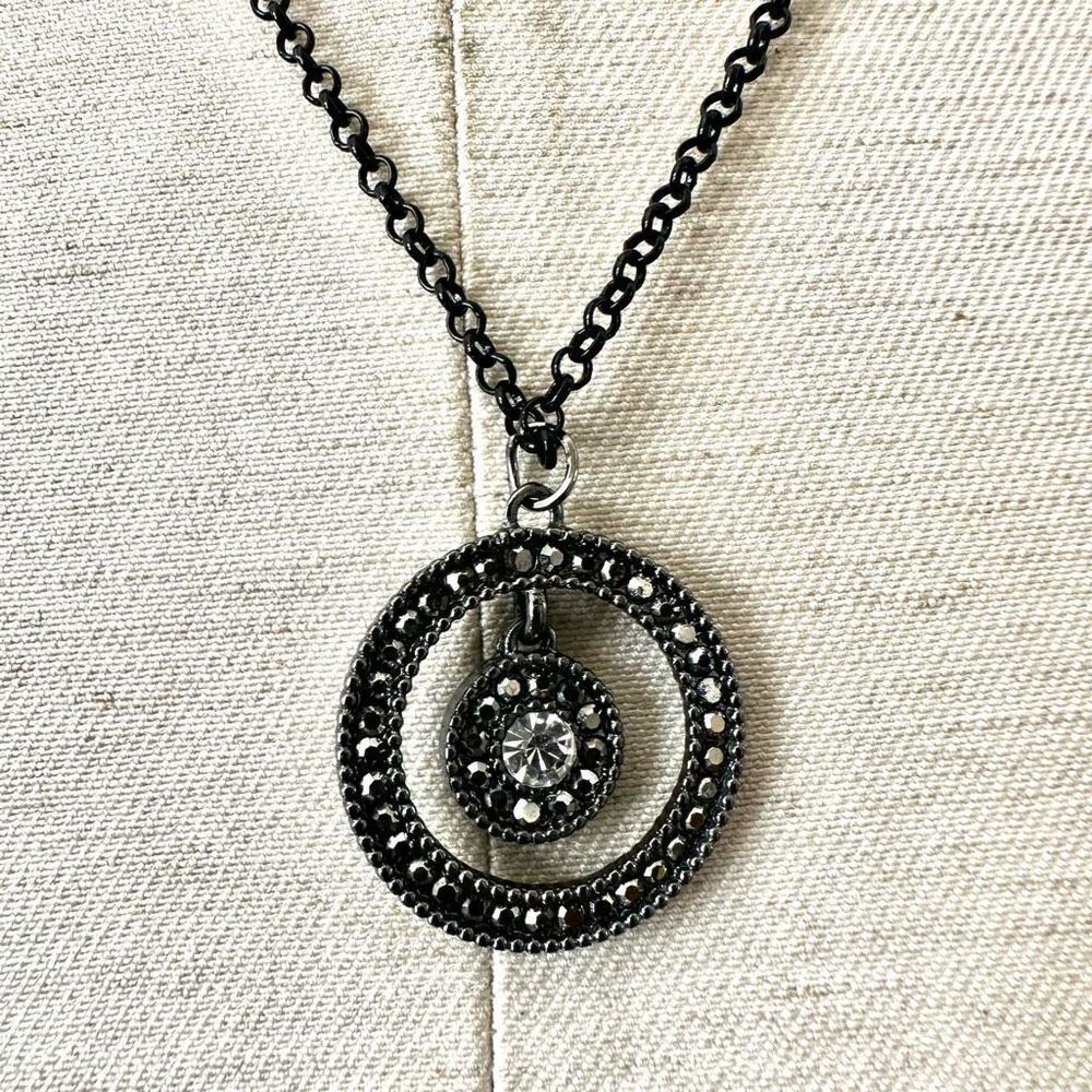 Lauren Conrad pendant necklace